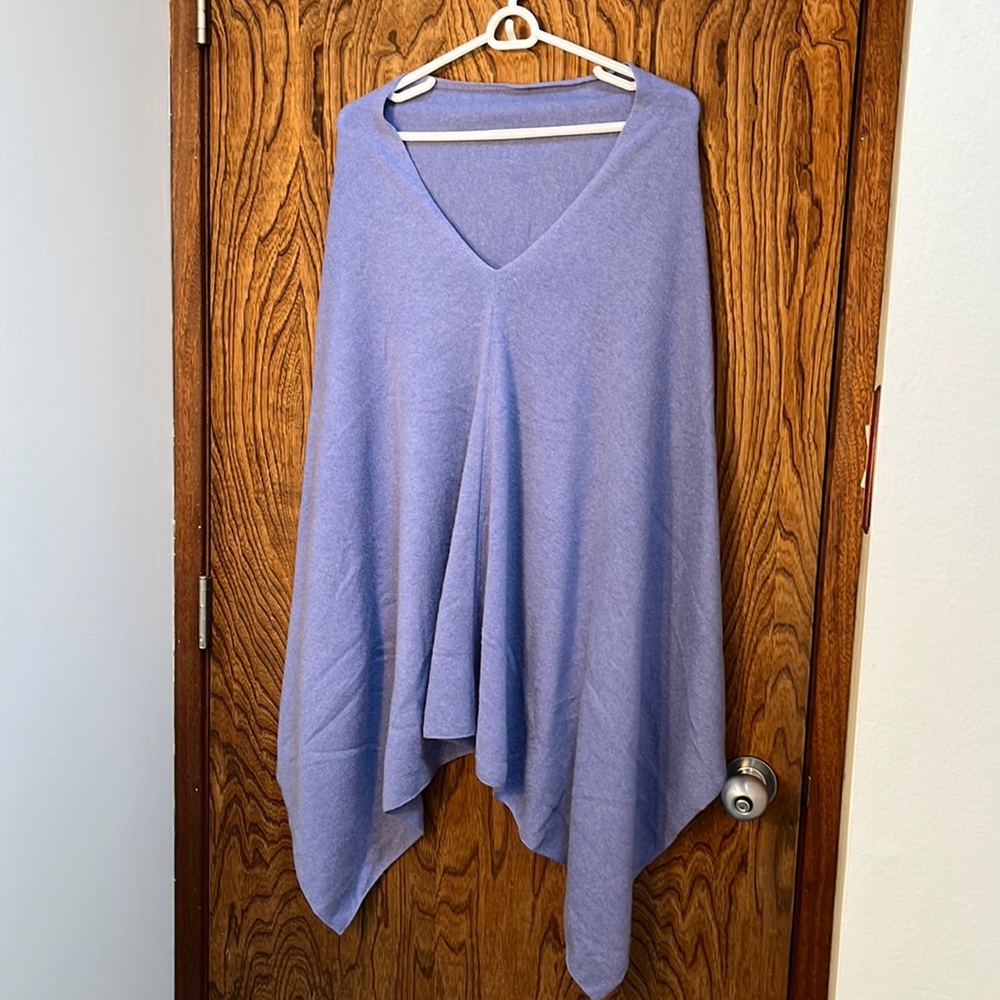 Gorgeous cashmere poncho in periwinkle